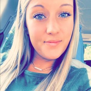 Meet your Posher, Katelyn